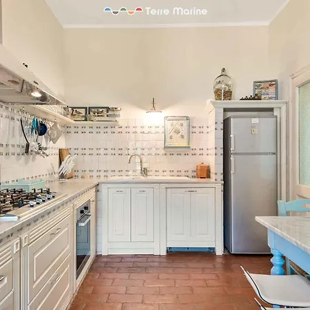 La Levante, Terre Marine