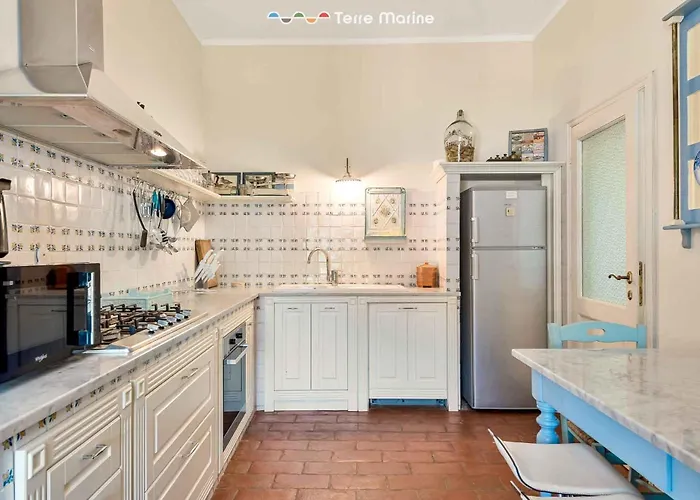 La Levante, Terre Marine